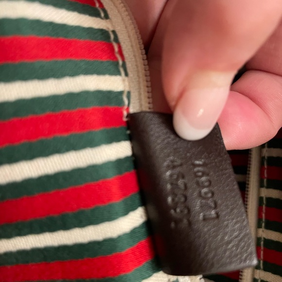 Gucci Beige and Brown Signature shoulder bag , original - Picture 14 of 16